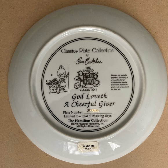 Precious moments display plate - Picture 8 of 11